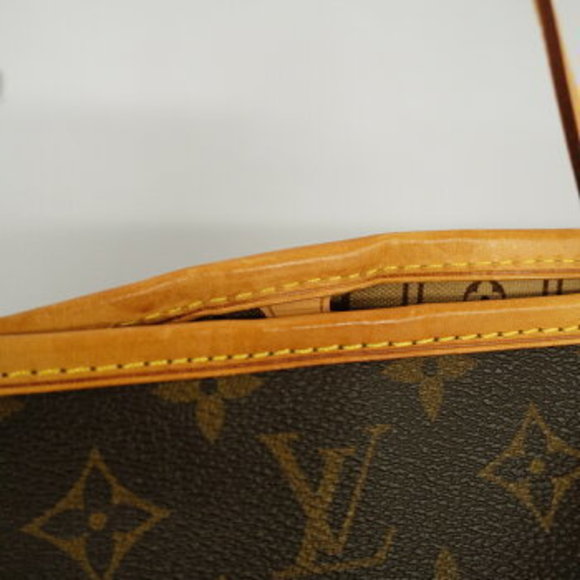 Louis Vuitton Monogram Neverfull PM Tote Bag - Picture 11 of 12